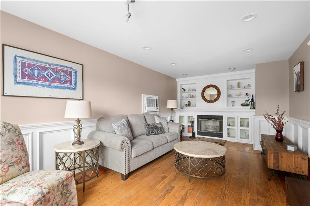 23 Acorn Street Image 2