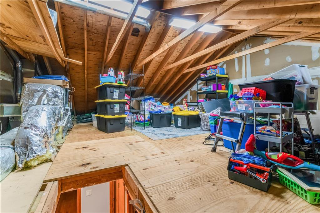 124 North Drive 124, Staten  Island, New York, 10305 image 17