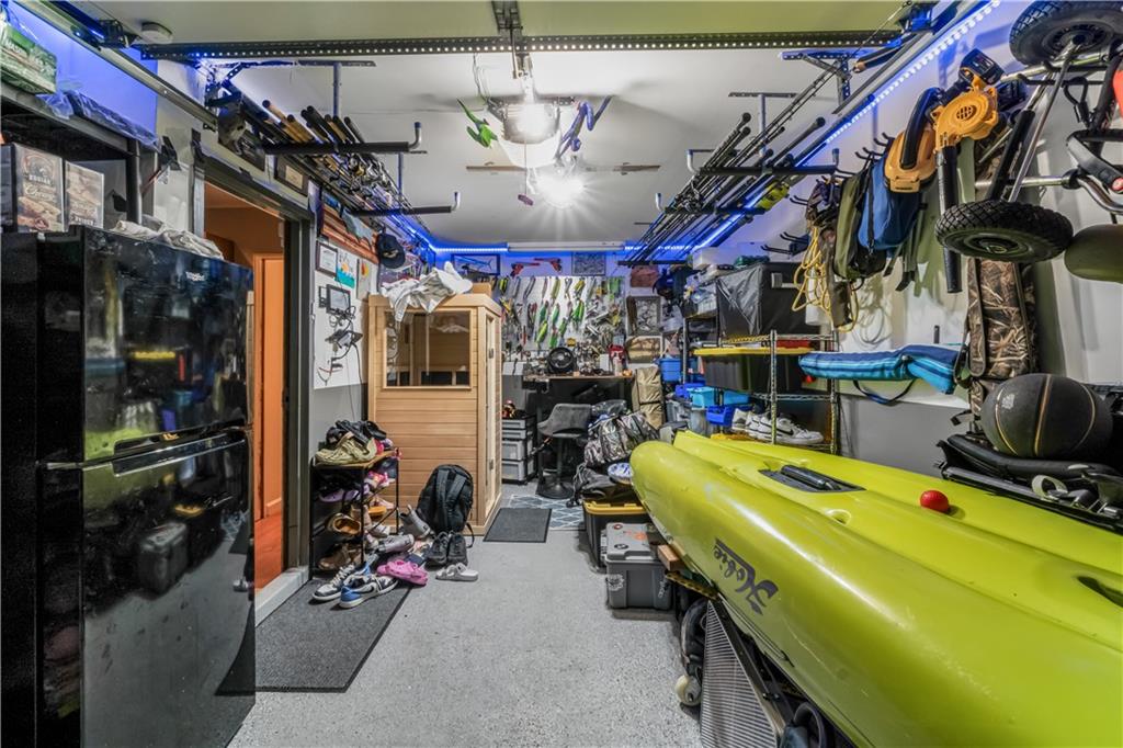 124 North Drive 124, Staten  Island, New York, 10305 image 23