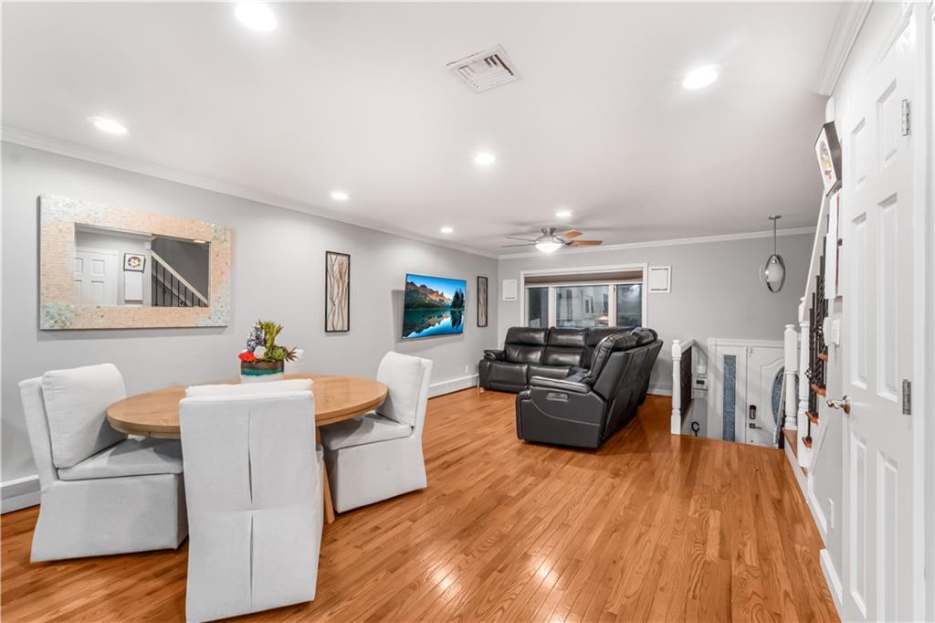 124 North Drive 124, Staten  Island, New York, 10305 image 6