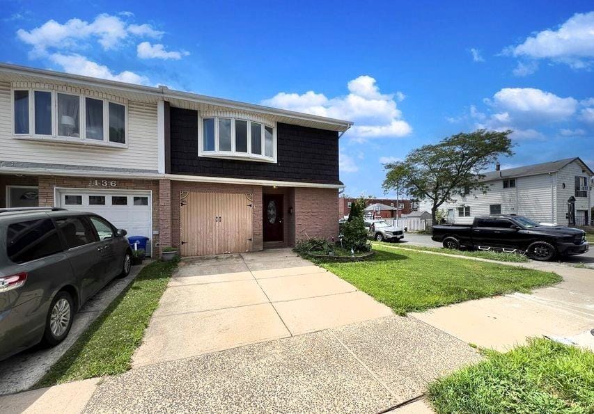 140 Regis Drive Image 2