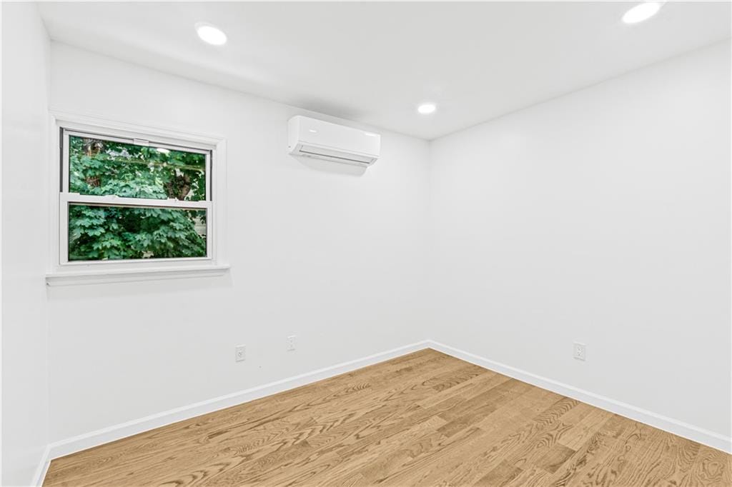 84 Elm Street, Staten  Island, New York, 10310 image 9