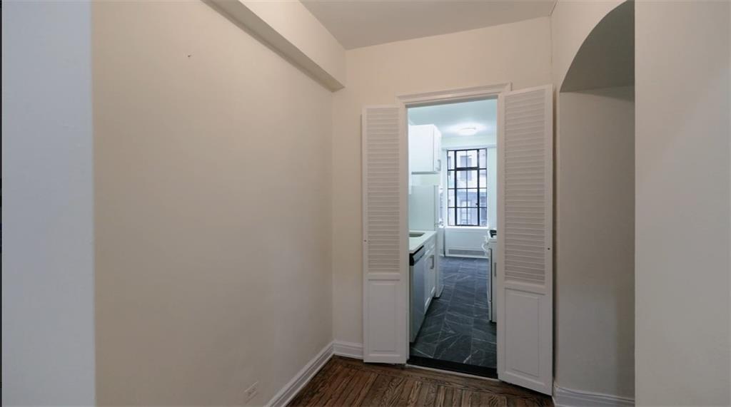 353 West 56th Street 2D, Manhattan, New York, 10019 image 23