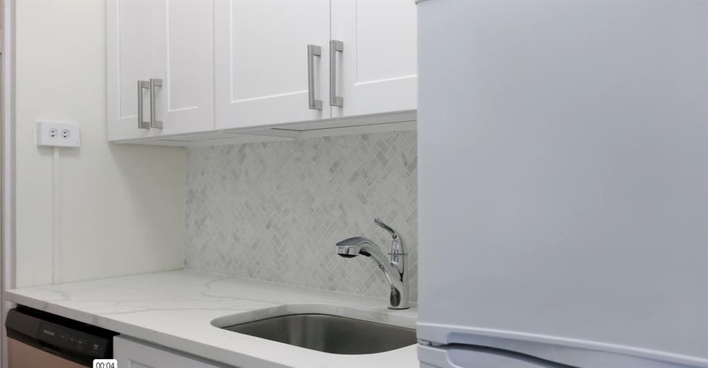 353 West 56th Street 2D, Manhattan, New York, 10019 image 27