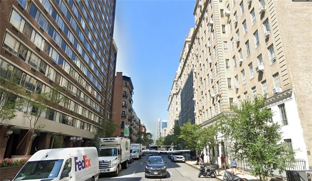 353 West 56th Street 2D, Manhattan, New York, 10019 image 40