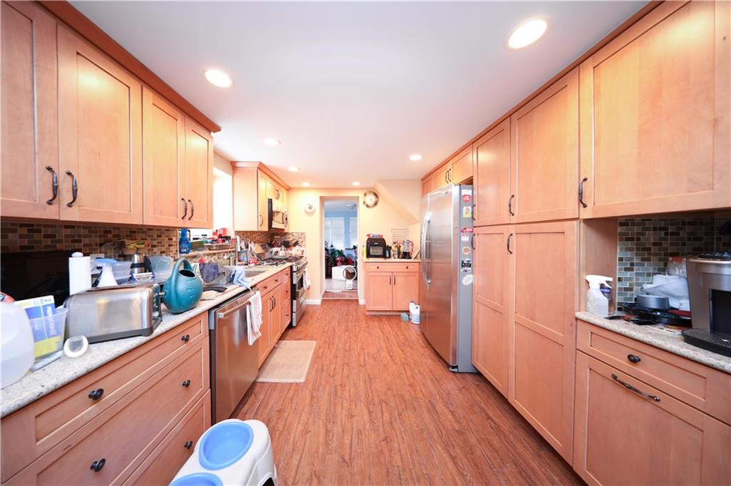 139 Hurlbert Street, Staten  Island, New York, 10305 image 9