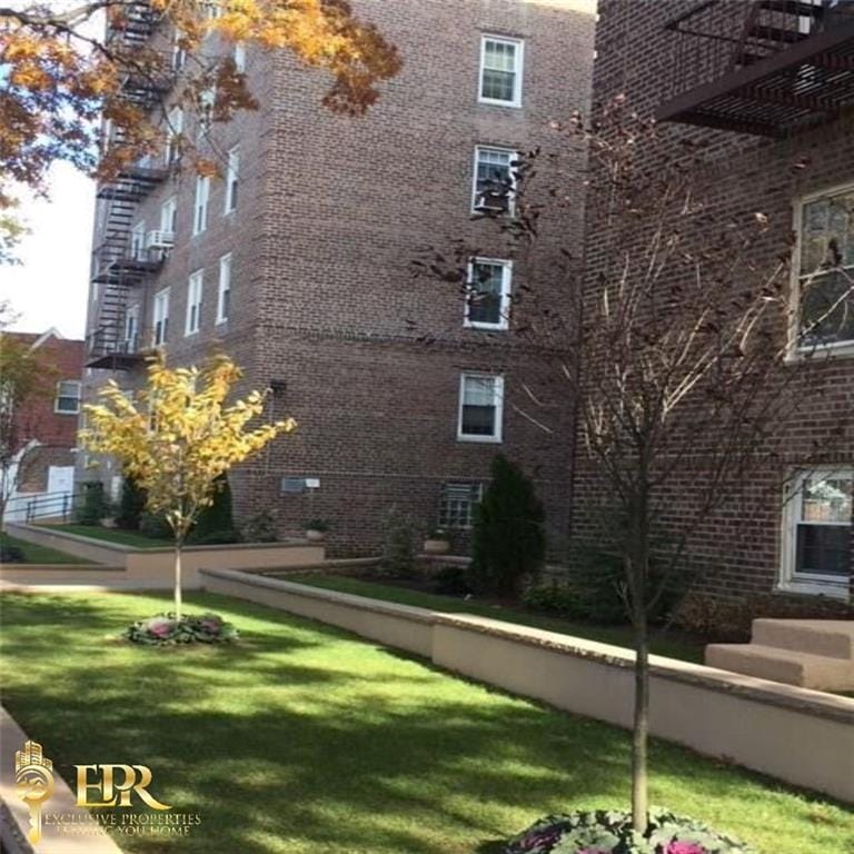 2239 Troy Avenue 2L Image 1