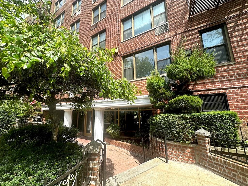 415 Beverley Road 3N, Brooklyn, New York, 11218 image 19