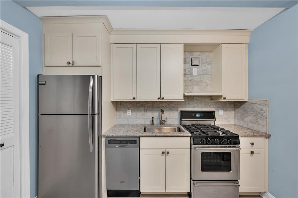 221 McDonald Avenue 3P, Brooklyn, New York, 11218 image 8