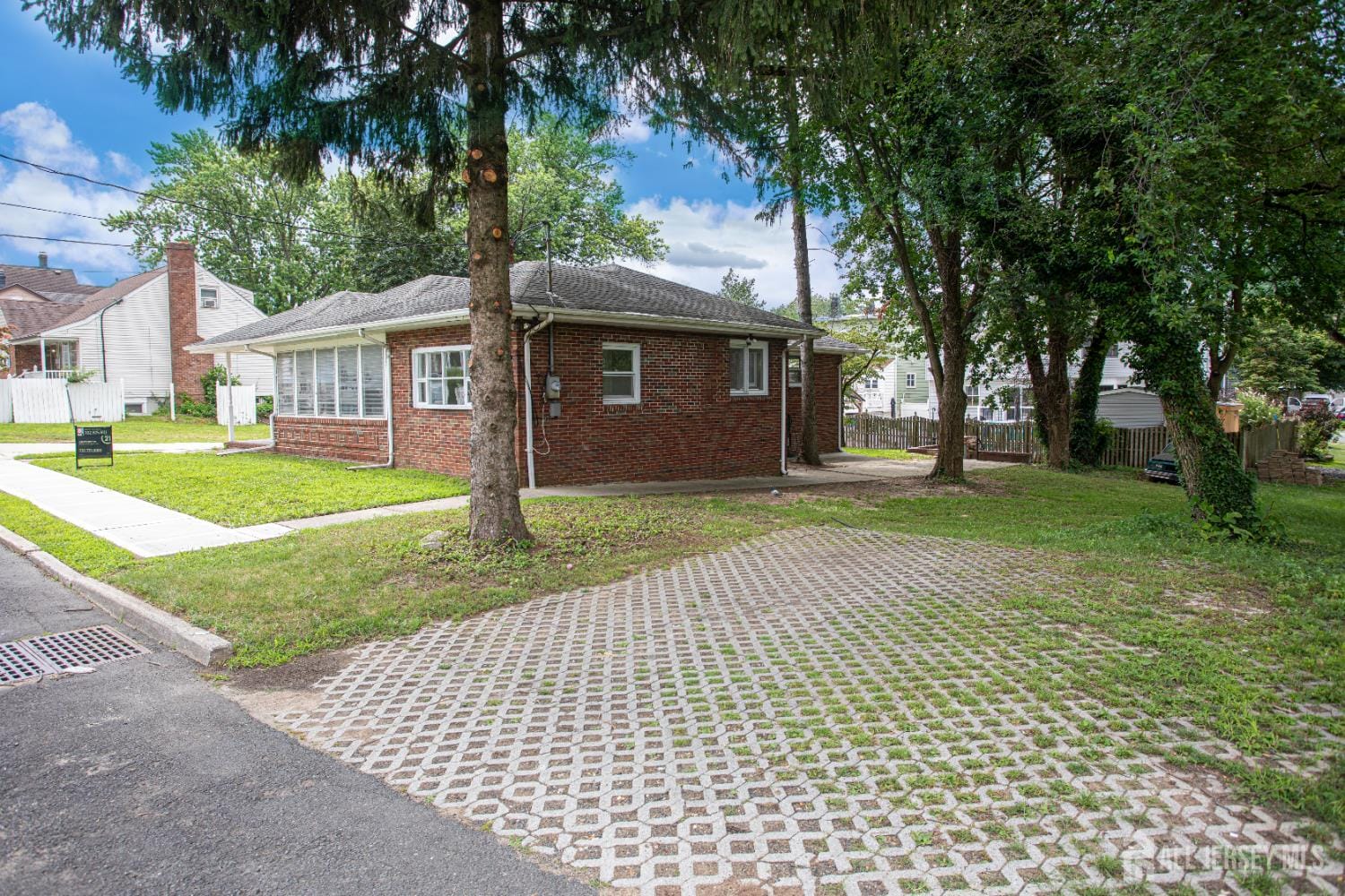 326 Walnut Street Image 5