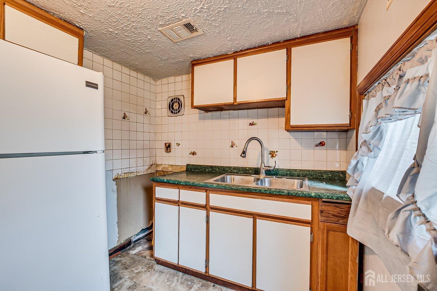 257 South 6th Avenue, Highland Park, NJ, 08904 image 26