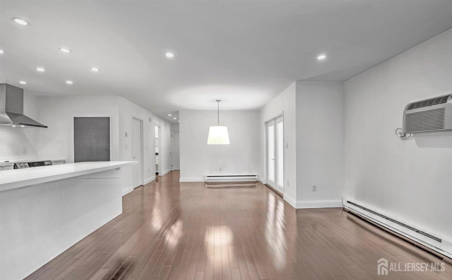 35 Amberly Drive G Image 1