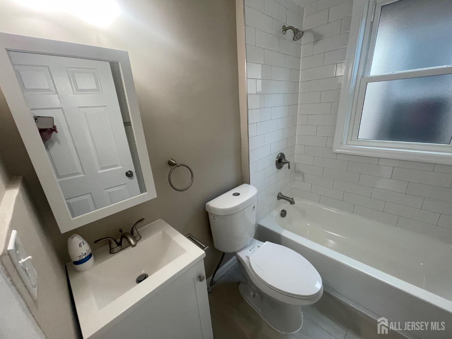 232 Hamilton Street, New Brunswick, NJ, 08901 image 18