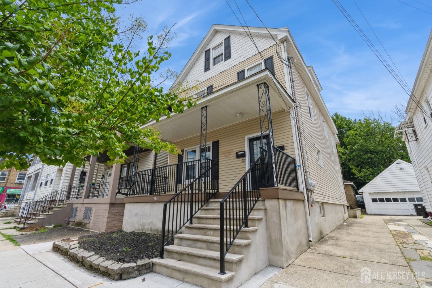 232 Hamilton Street Image 2