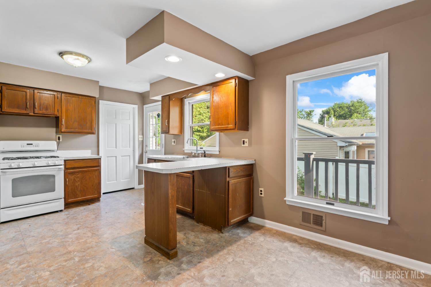 76 9th Street, Middletown, NJ, 07718 image 10