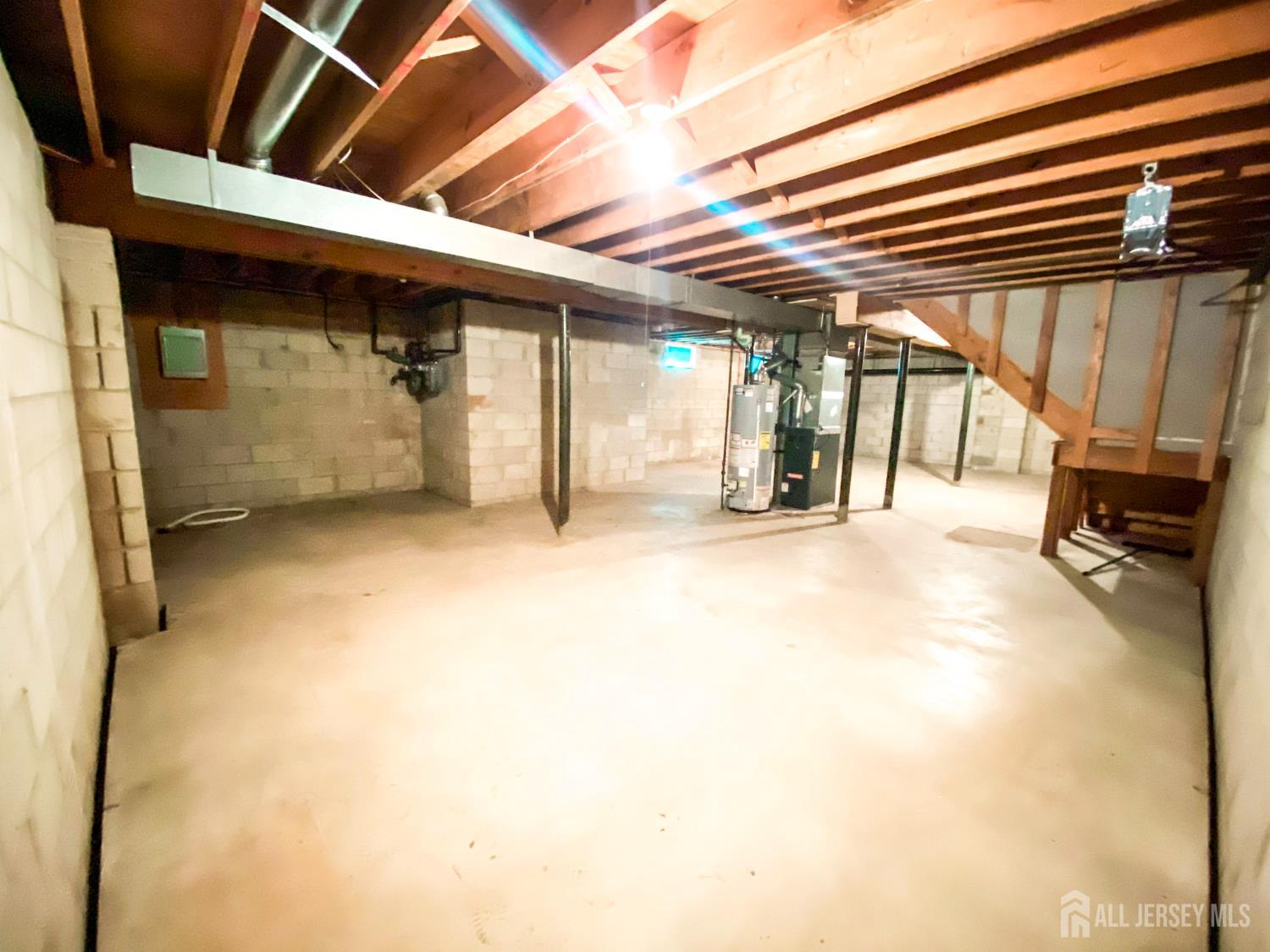 33 Foxhall Street B, Middlesex, NJ, 08846 image 16