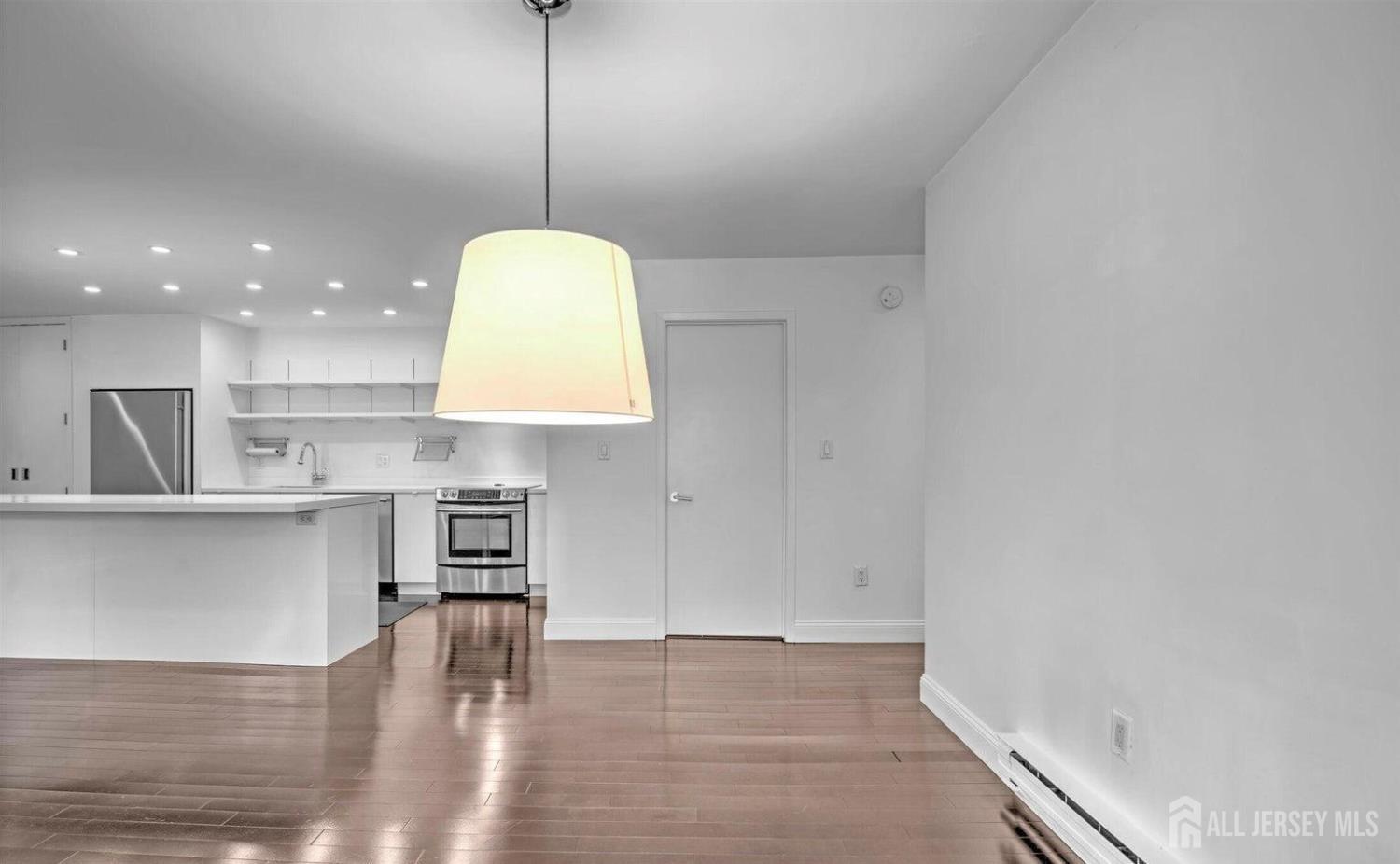 35 Amberly Drive G Image 5