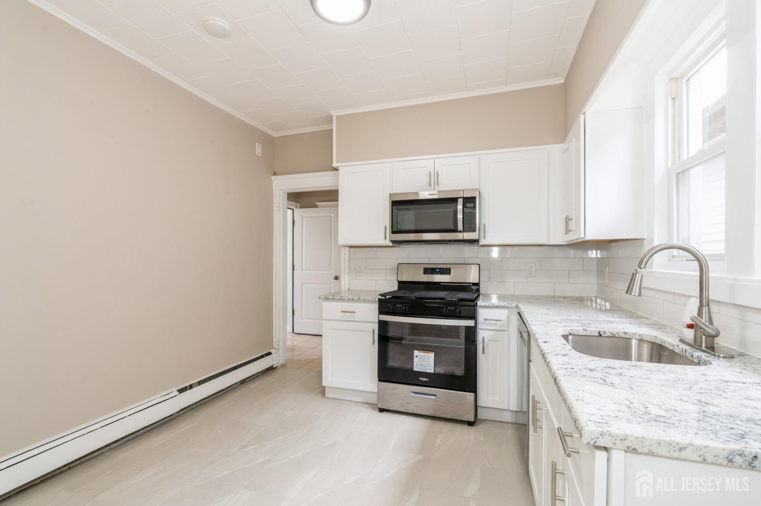 232 Hamilton Street, New Brunswick, NJ, 08901 image 8