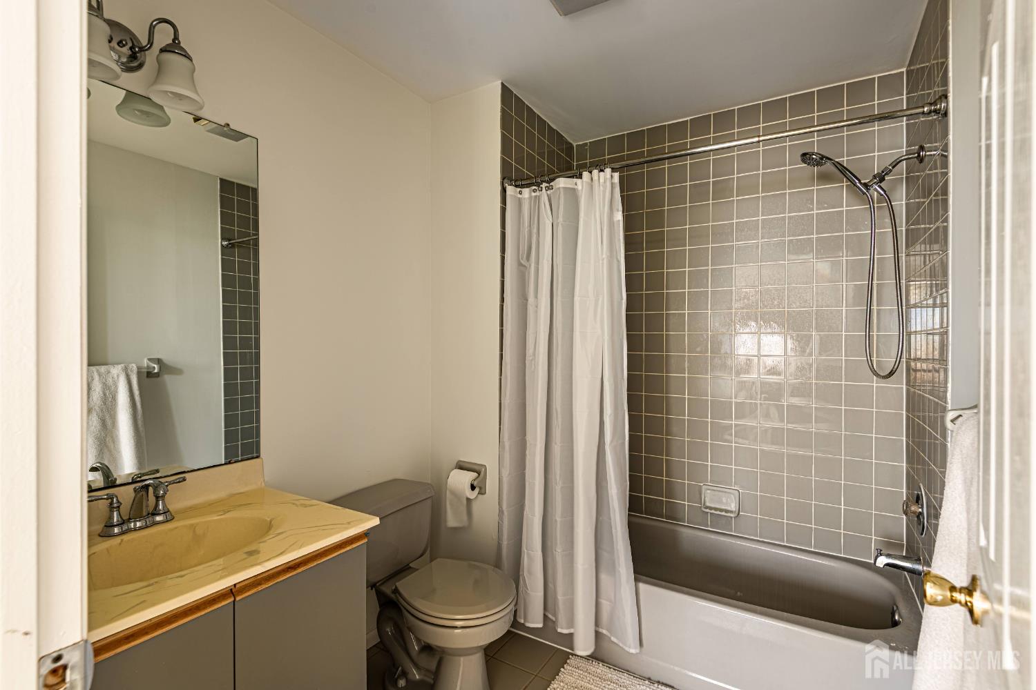 328 Lunar Road, Piscataway, NJ, 08864 image 21