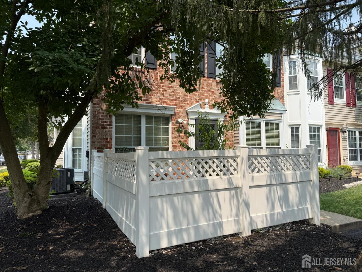 131 Albury Way Image 5