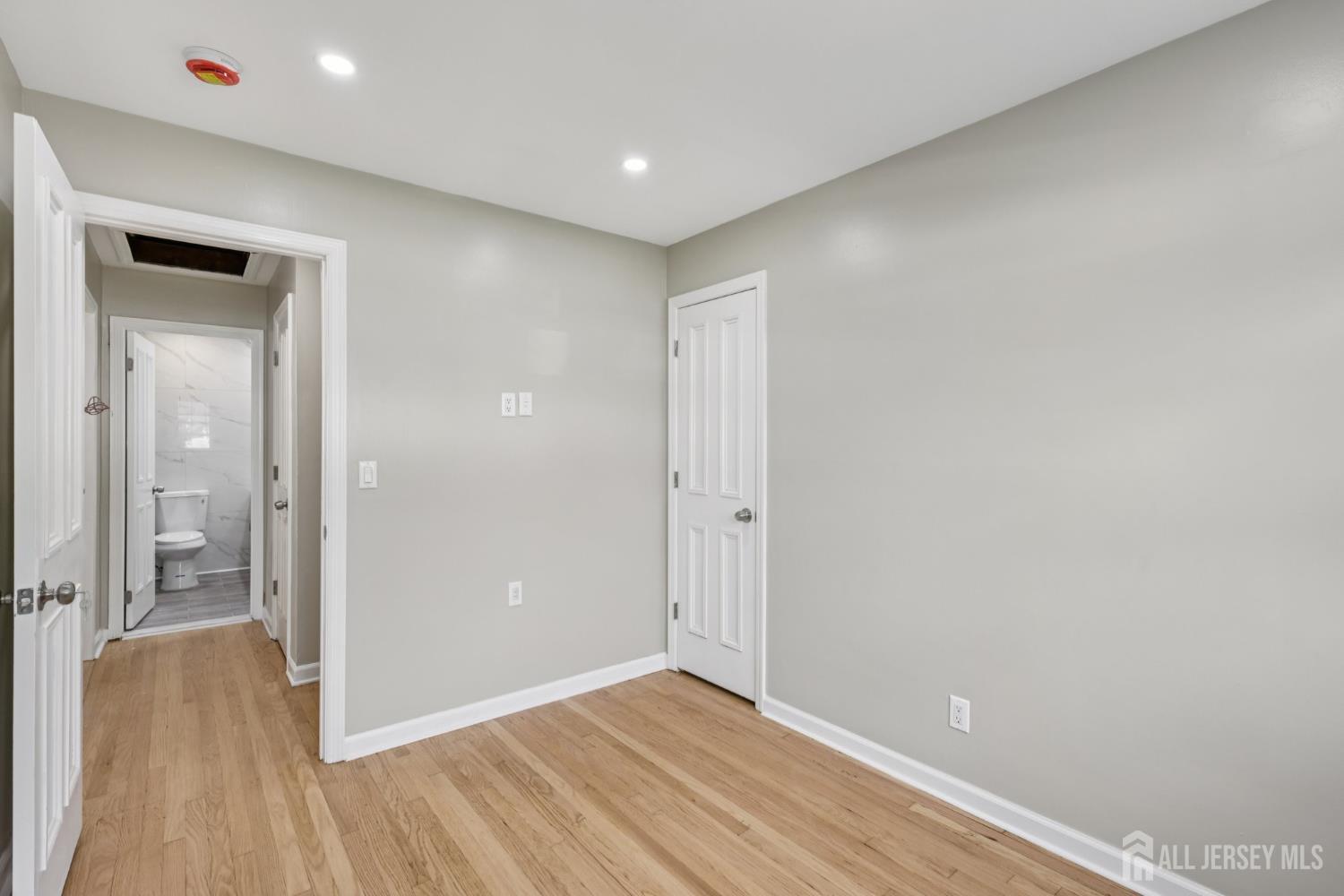 26 Fillmore Avenue, Carteret, NJ, 07008 image 33