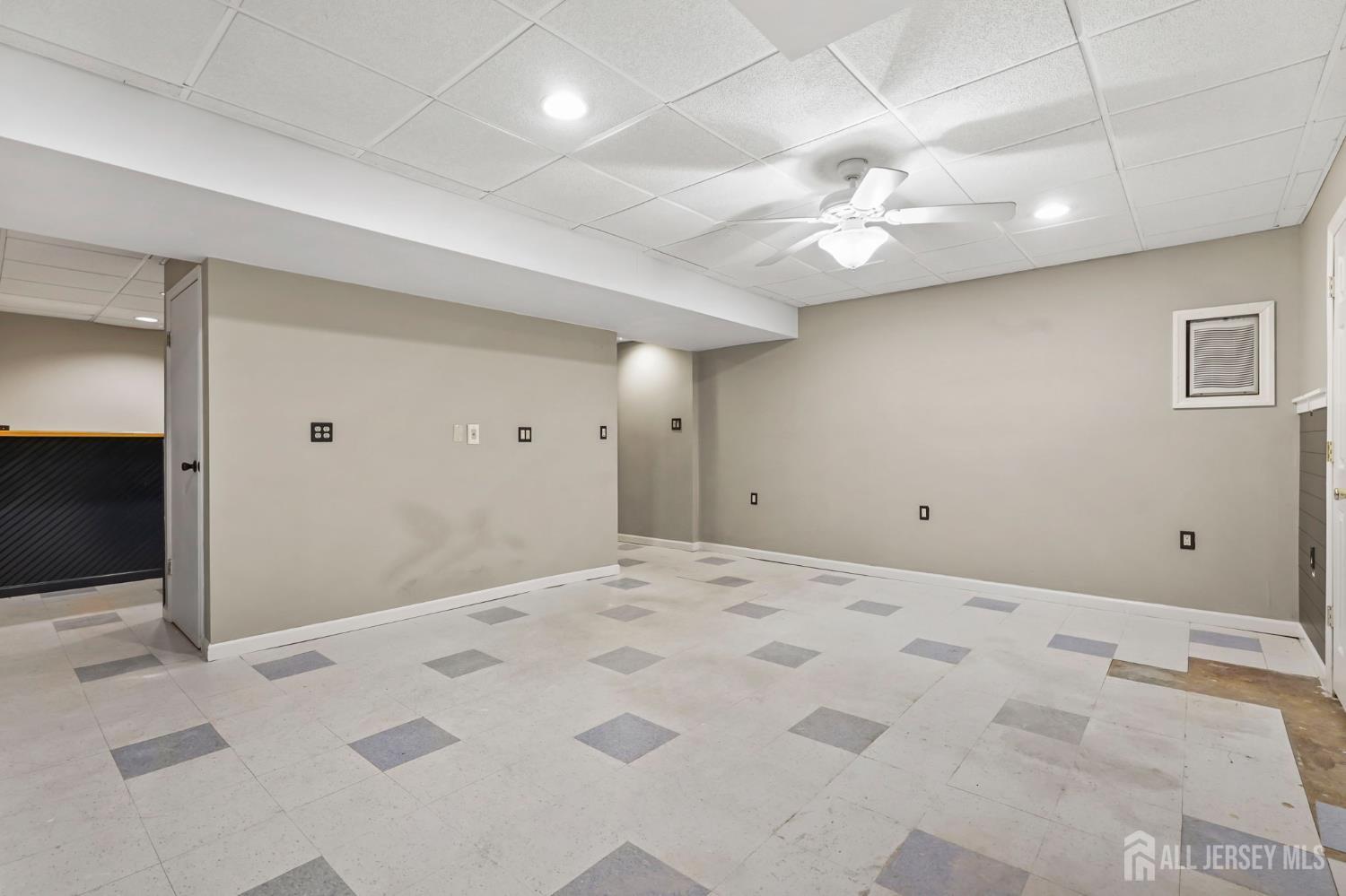 65 Laurie Court, Old Bridge, NJ, 07747 image 10