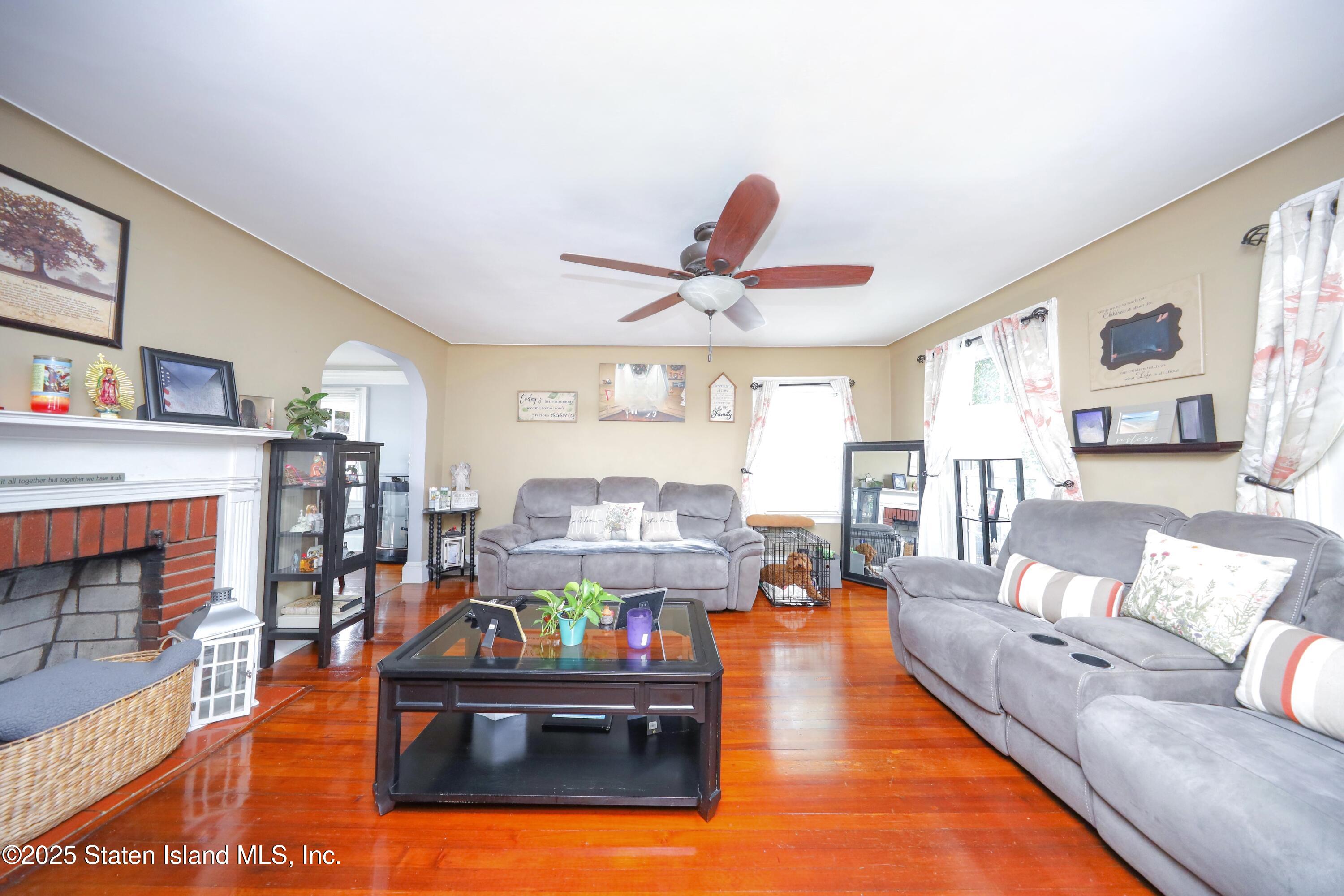 28 Trinity Place Image 2