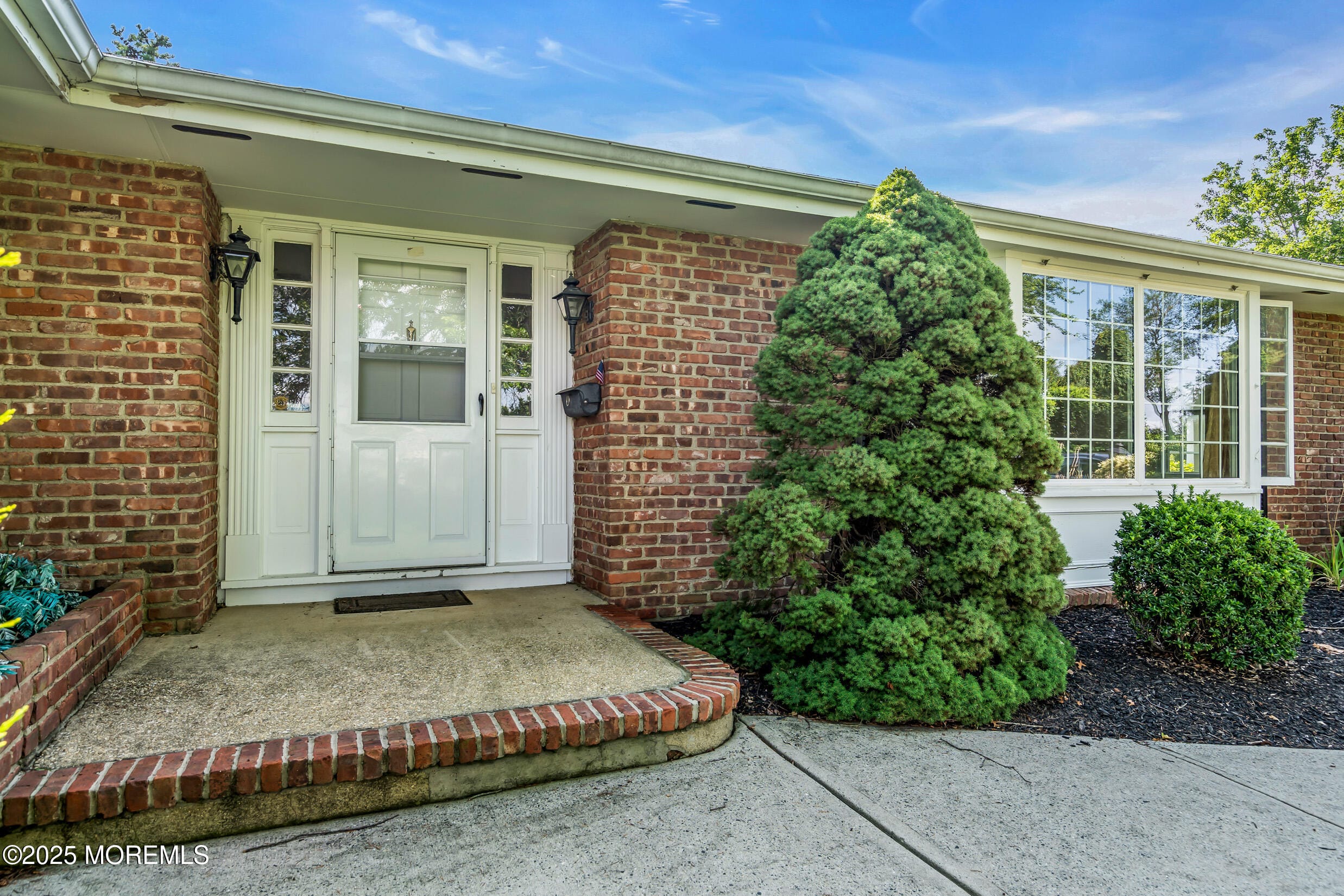 33 Brooks Road Image 3