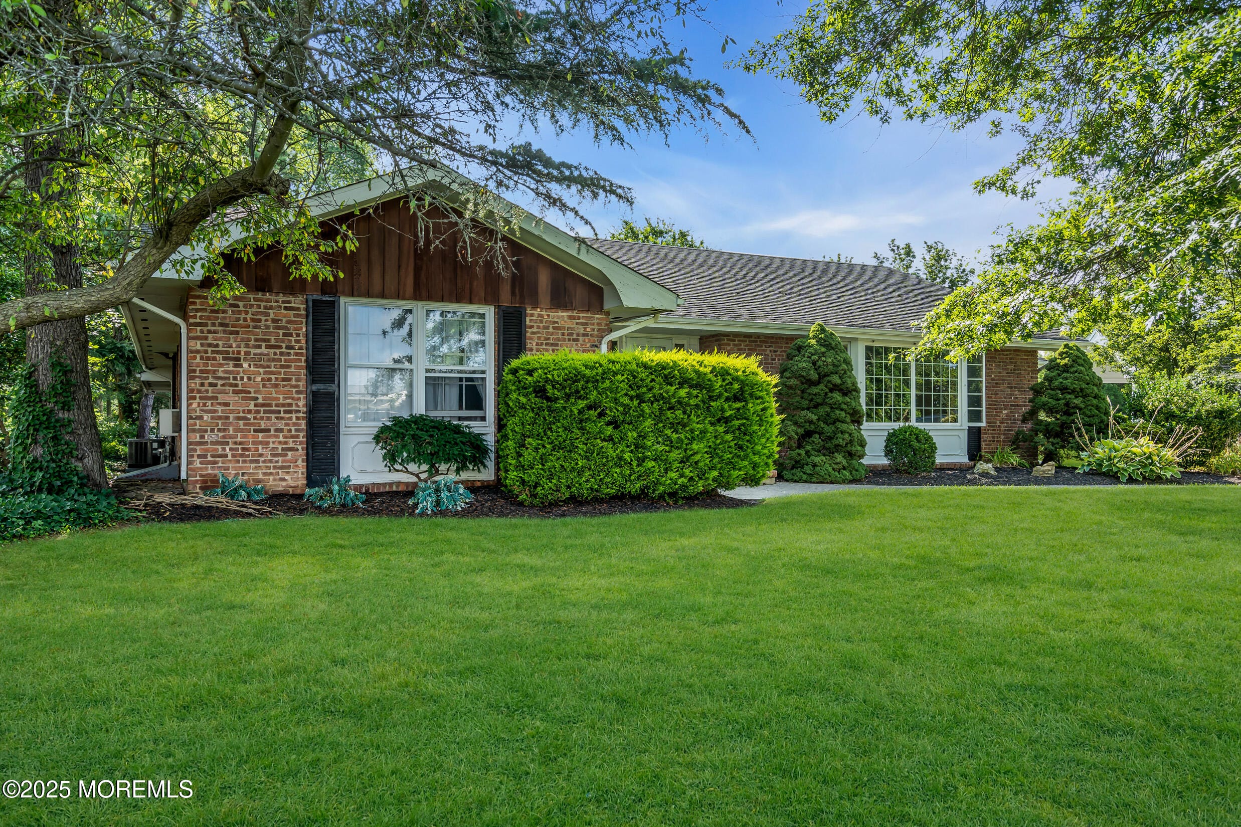 33 Brooks Road Image 4