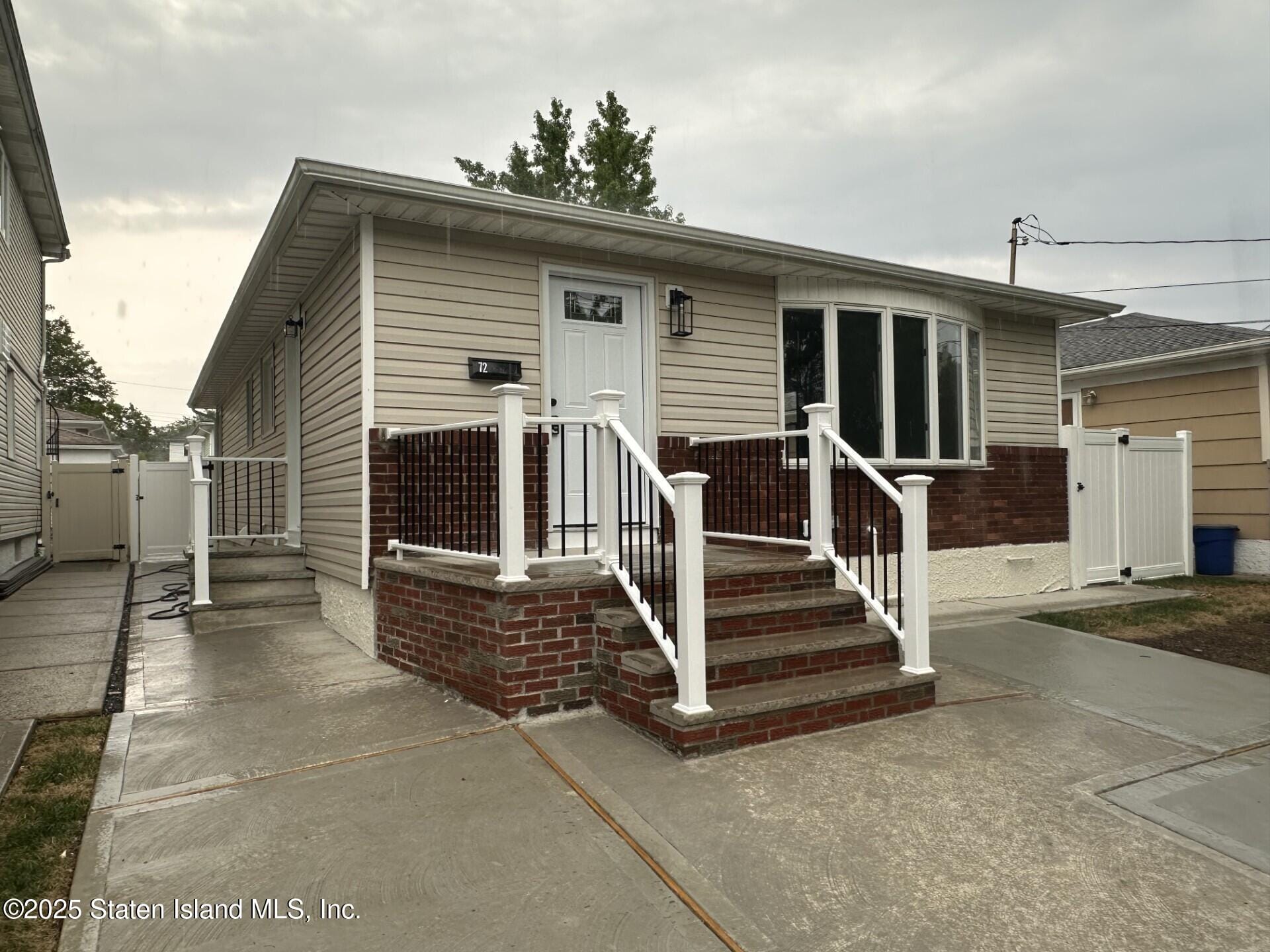 72 Leverett Avenue, Staten Island, NY, 10308