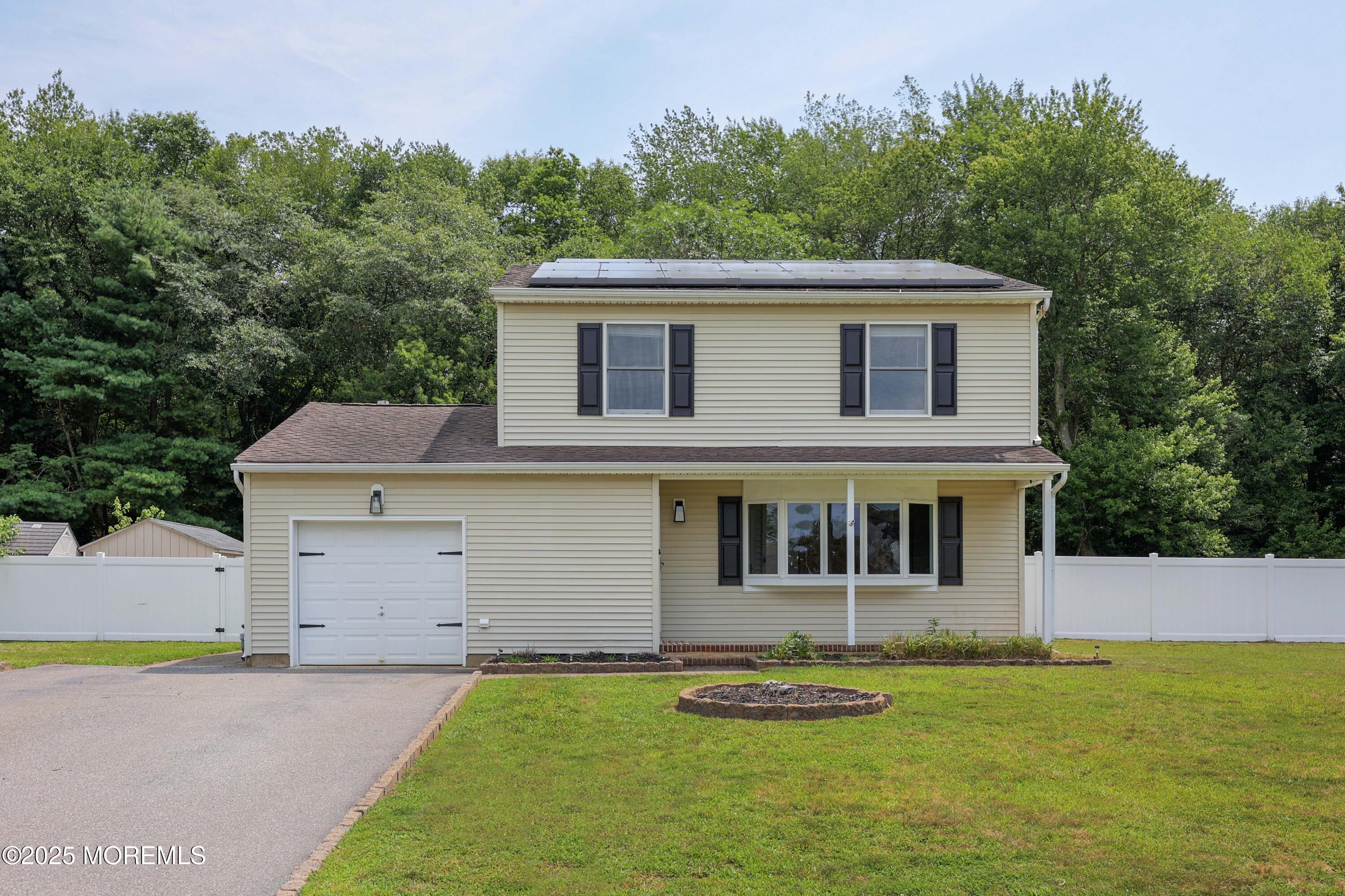 499 Laurelwood Drive Image 1