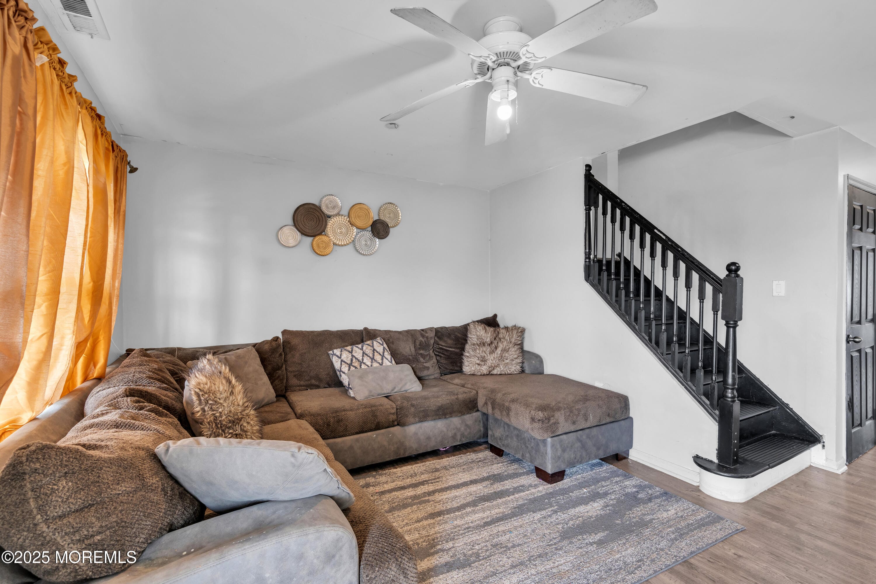 152 Myrtle Avenue Image 2