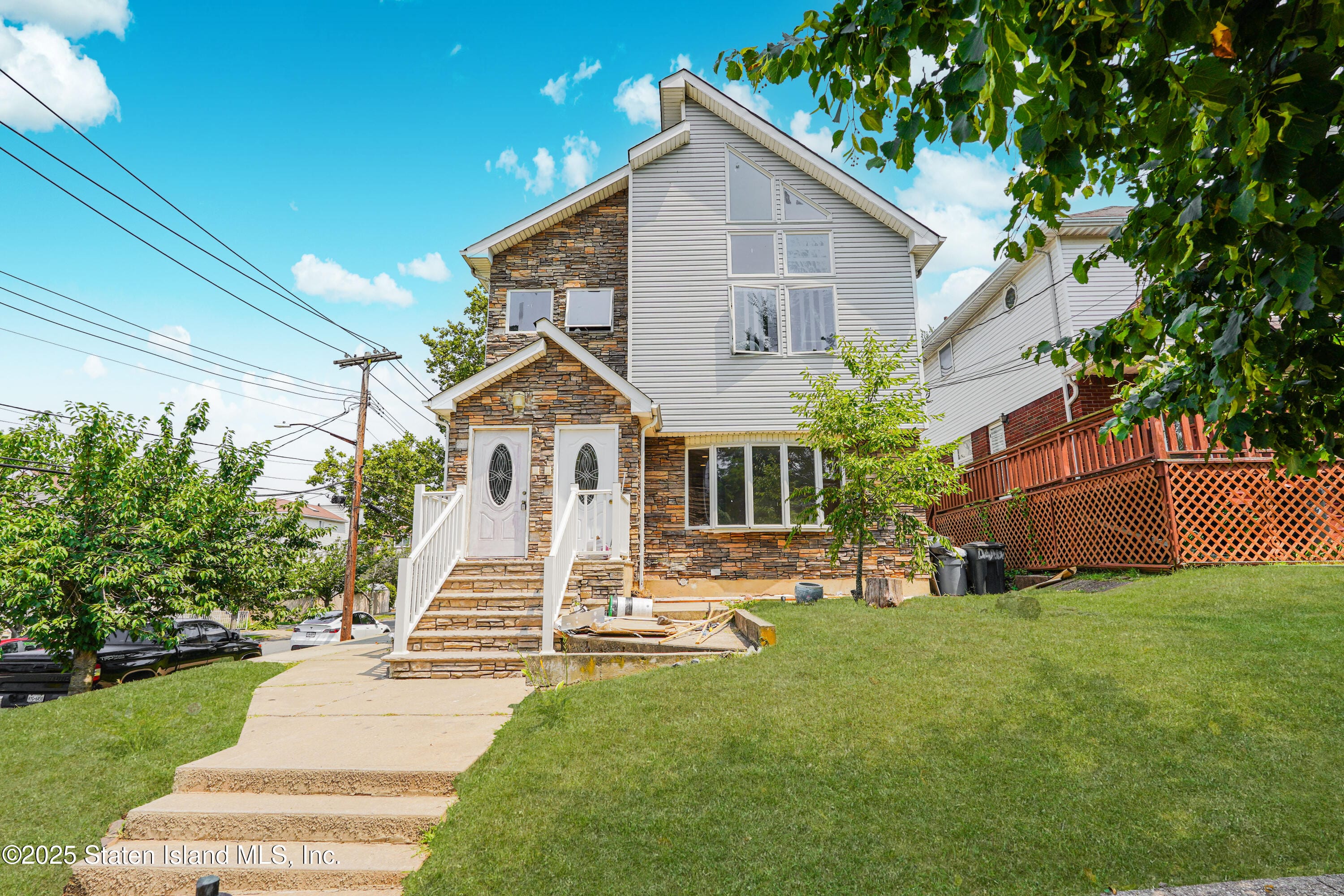 47 Rockwell Avenue Image 1
