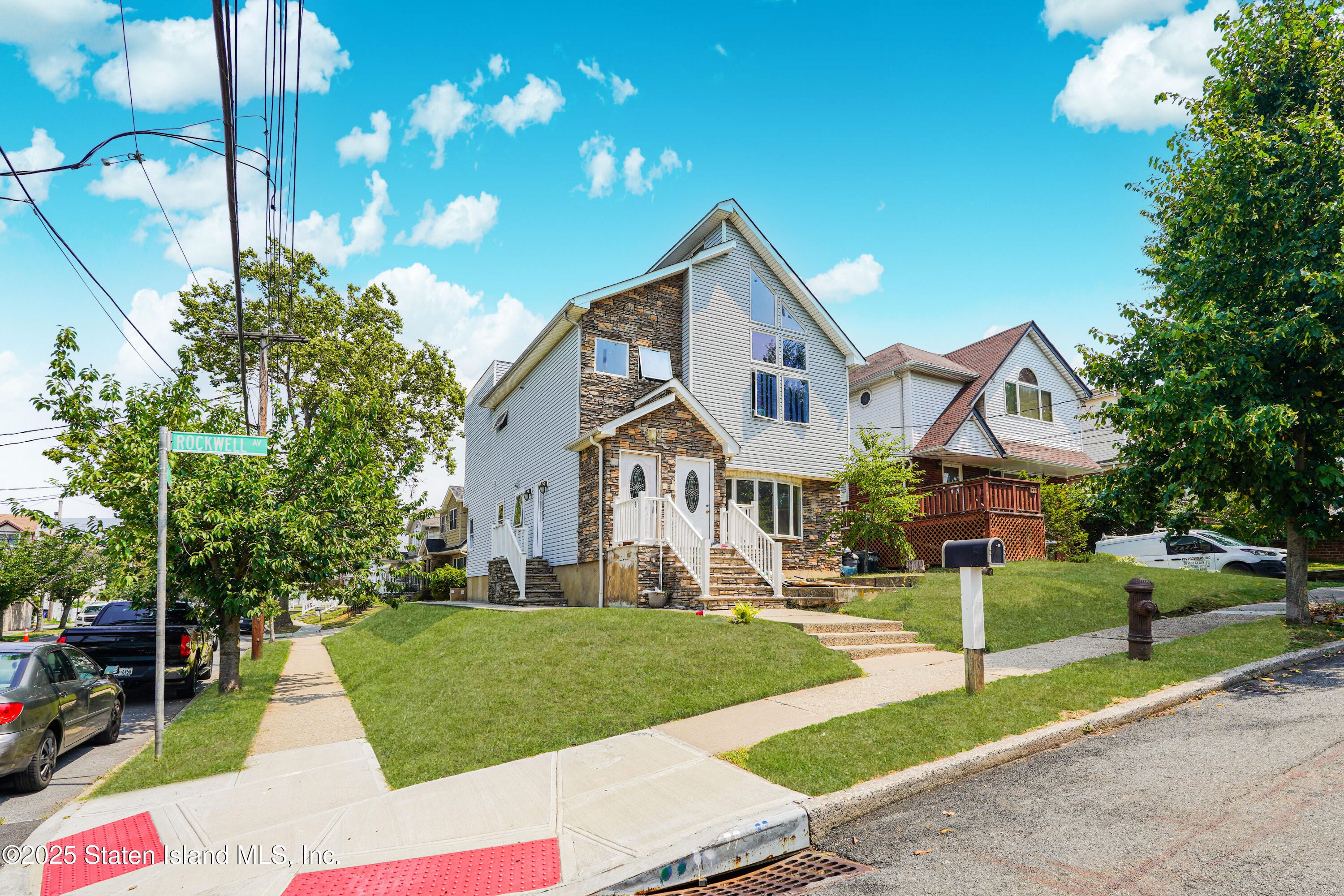 47 Rockwell Avenue Image 2