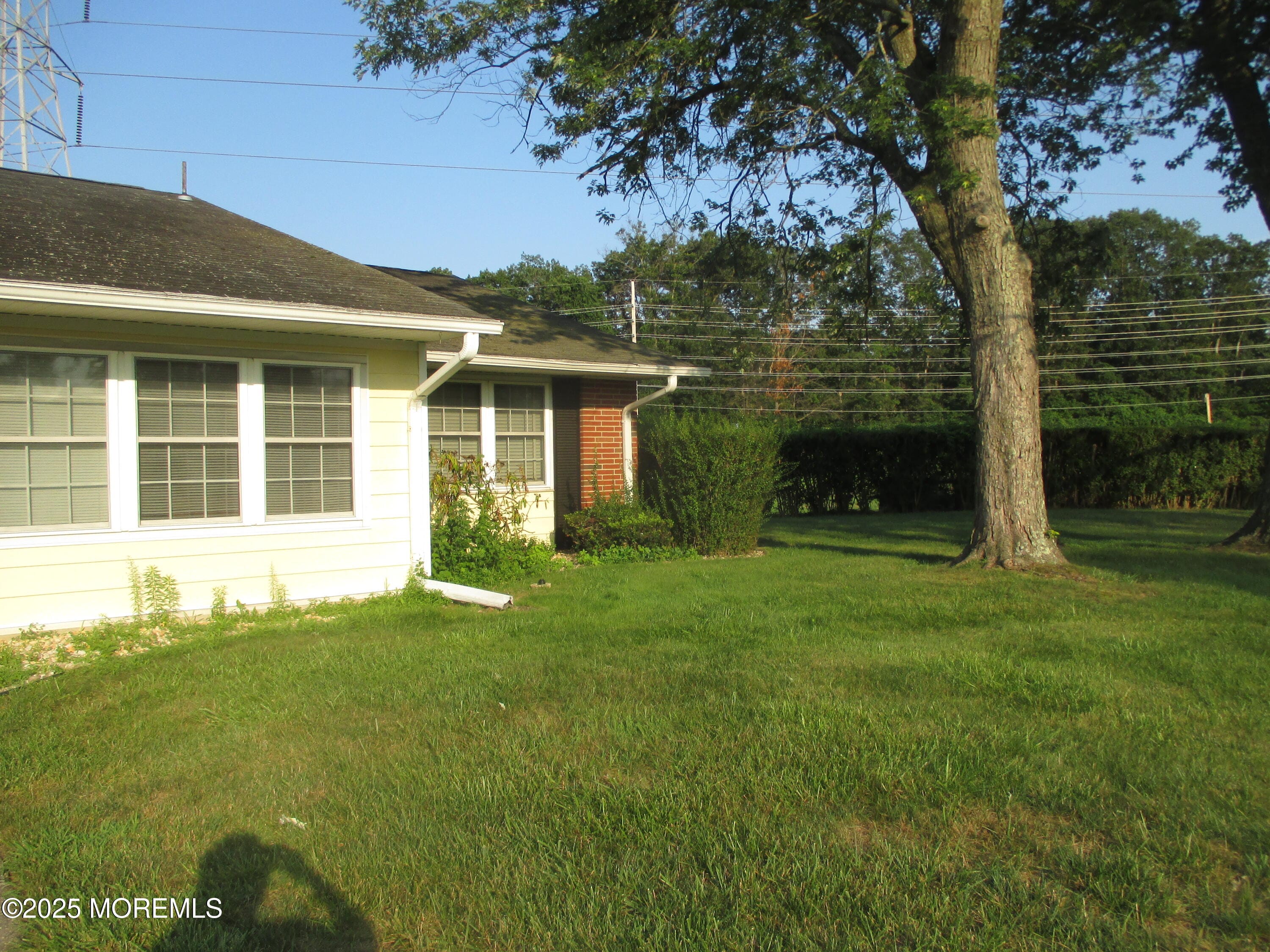 350B Dorchester Drive B Image 4