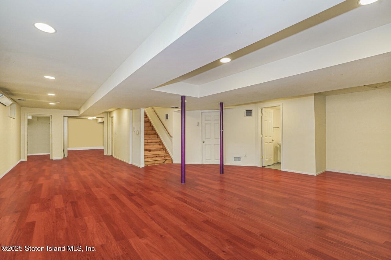 528 Rathbun Avenue, Staten Island, NY, 10312 image 31