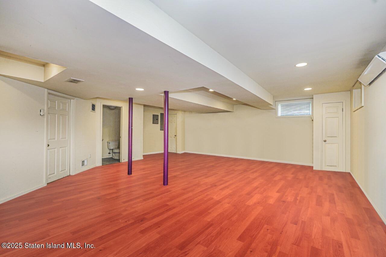 528 Rathbun Avenue, Staten Island, NY, 10312 image 32