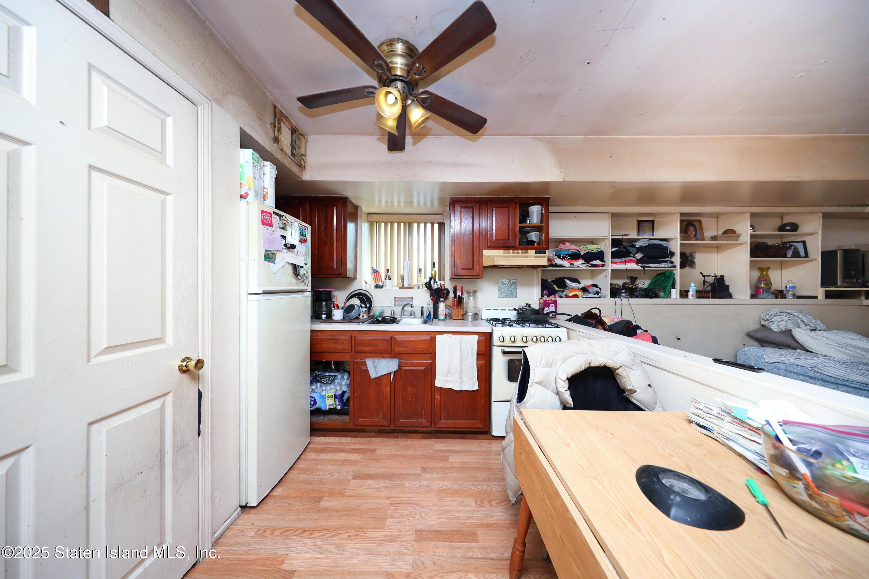 79 New Lane, Staten Island, NY, 10305 image 20