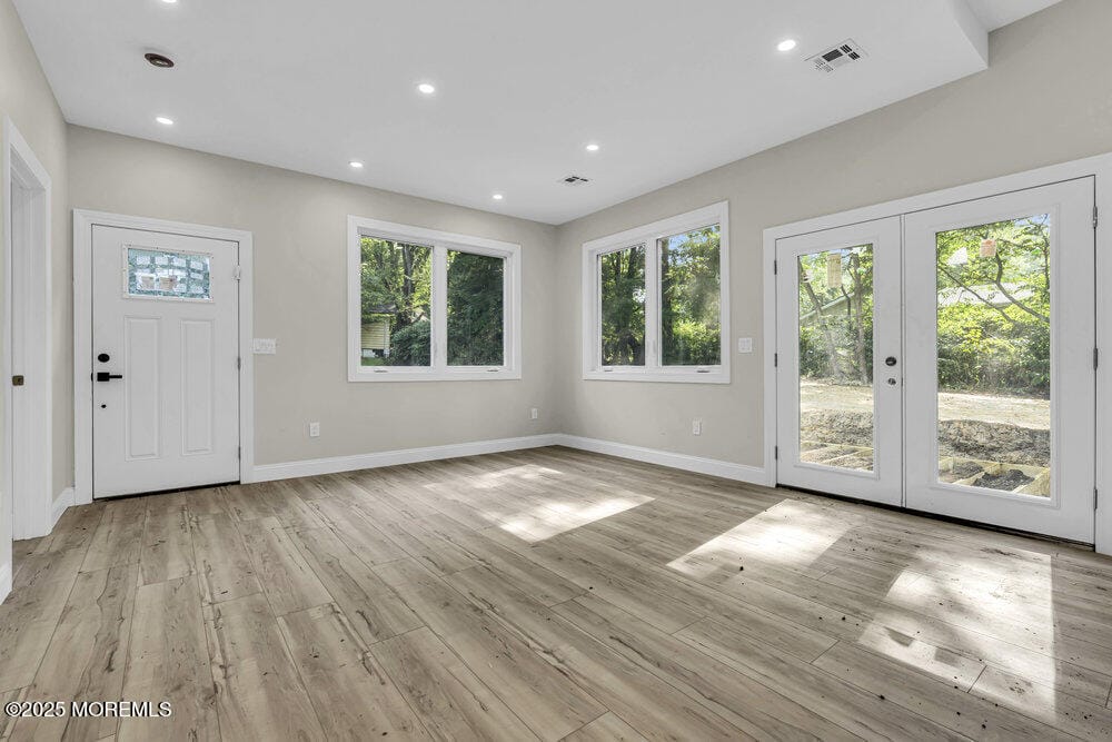 241 W Farms Road, Farmingdale, NJ, 07727 image 17
