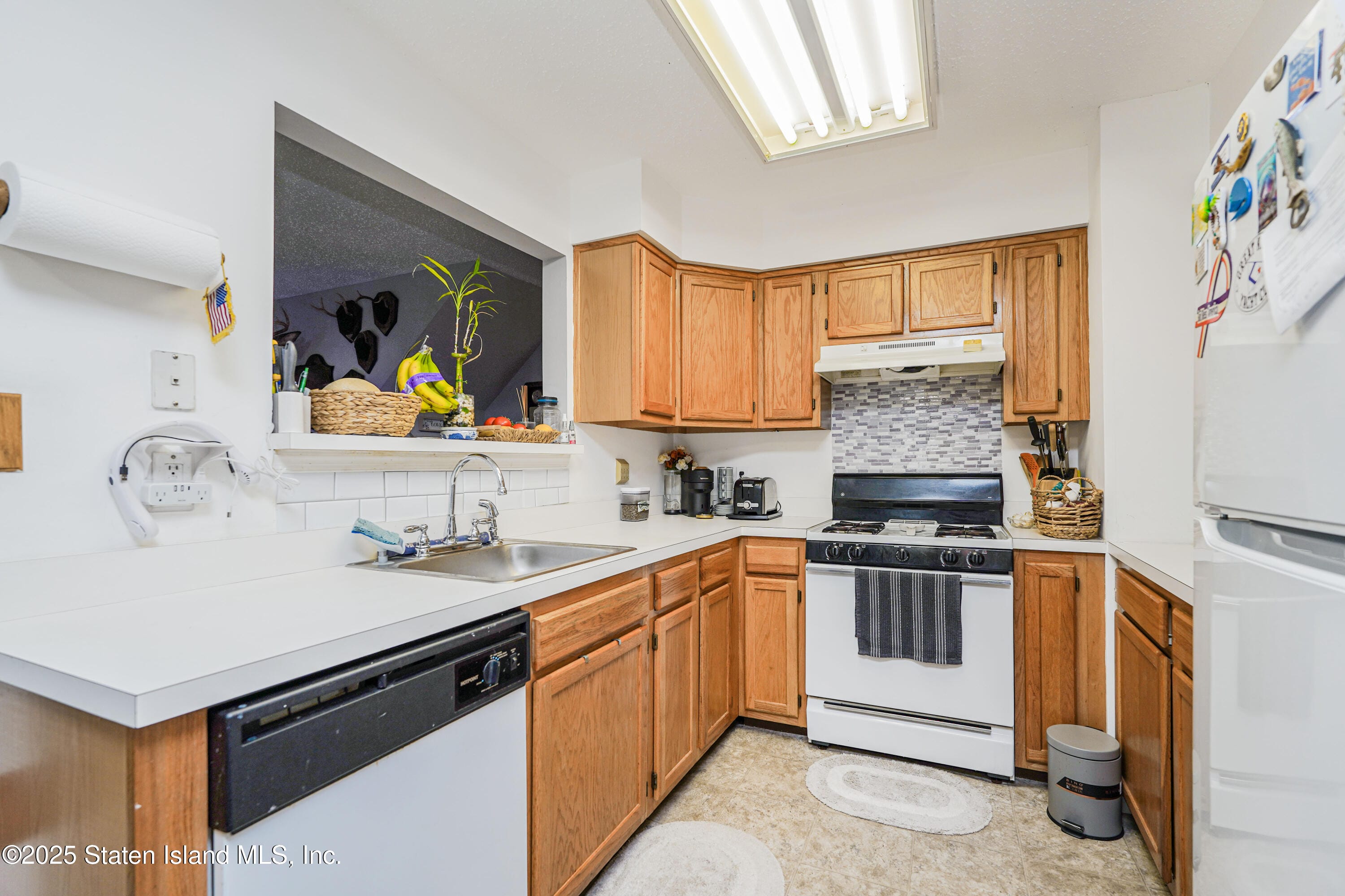 287 Jamie Lane, Staten Island, NY, 10312 image 7