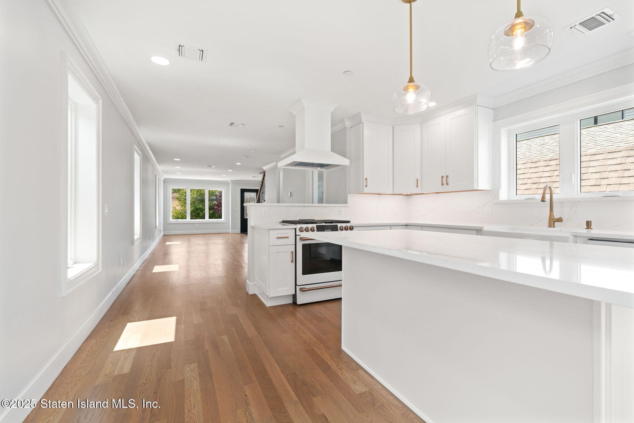 443 Manhattan Street, Staten Island, NY, 10307 image 11