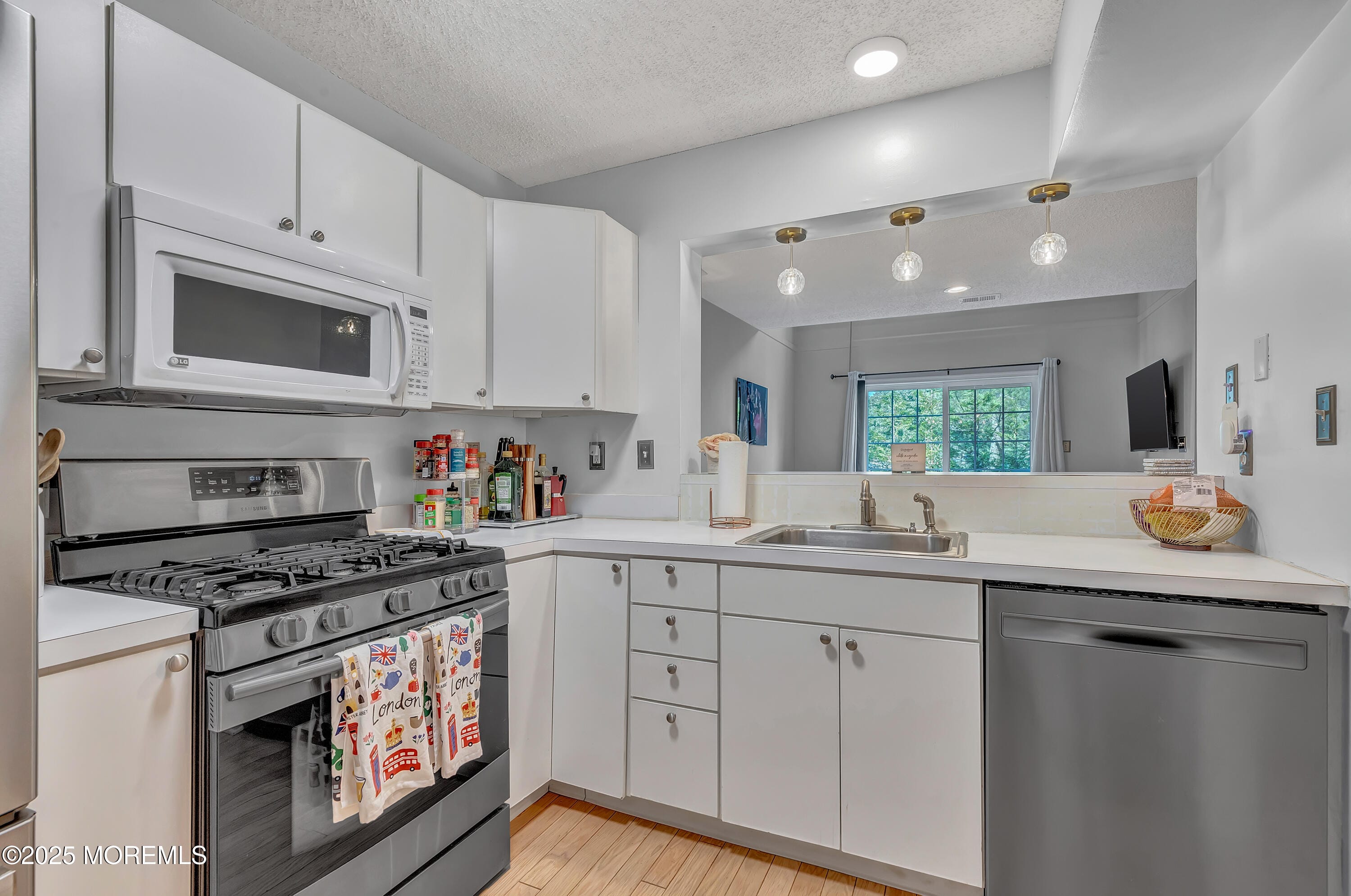 69 Madison Court, Tinton Falls, NJ, 07712 image 13