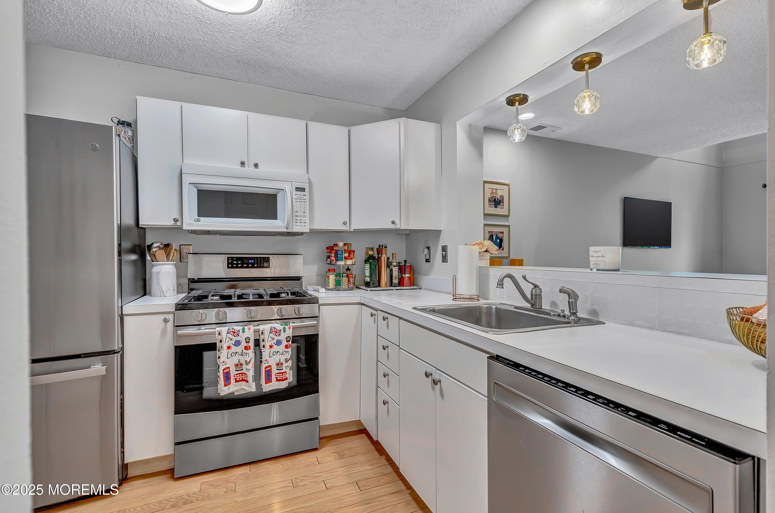 69 Madison Court, Tinton Falls, NJ, 07712 image 16