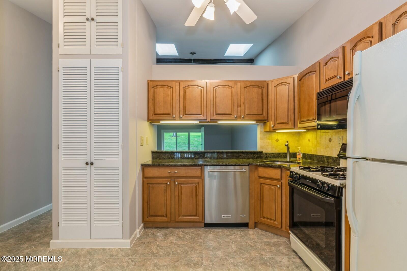 132 Viburnum Terrace, Red Bank, NJ, 07701 image 15
