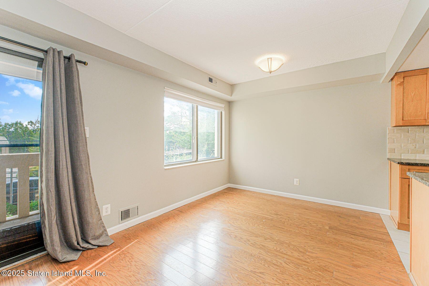 11 Windham Loop 2cc, Staten Island, NY, 10314 image 10