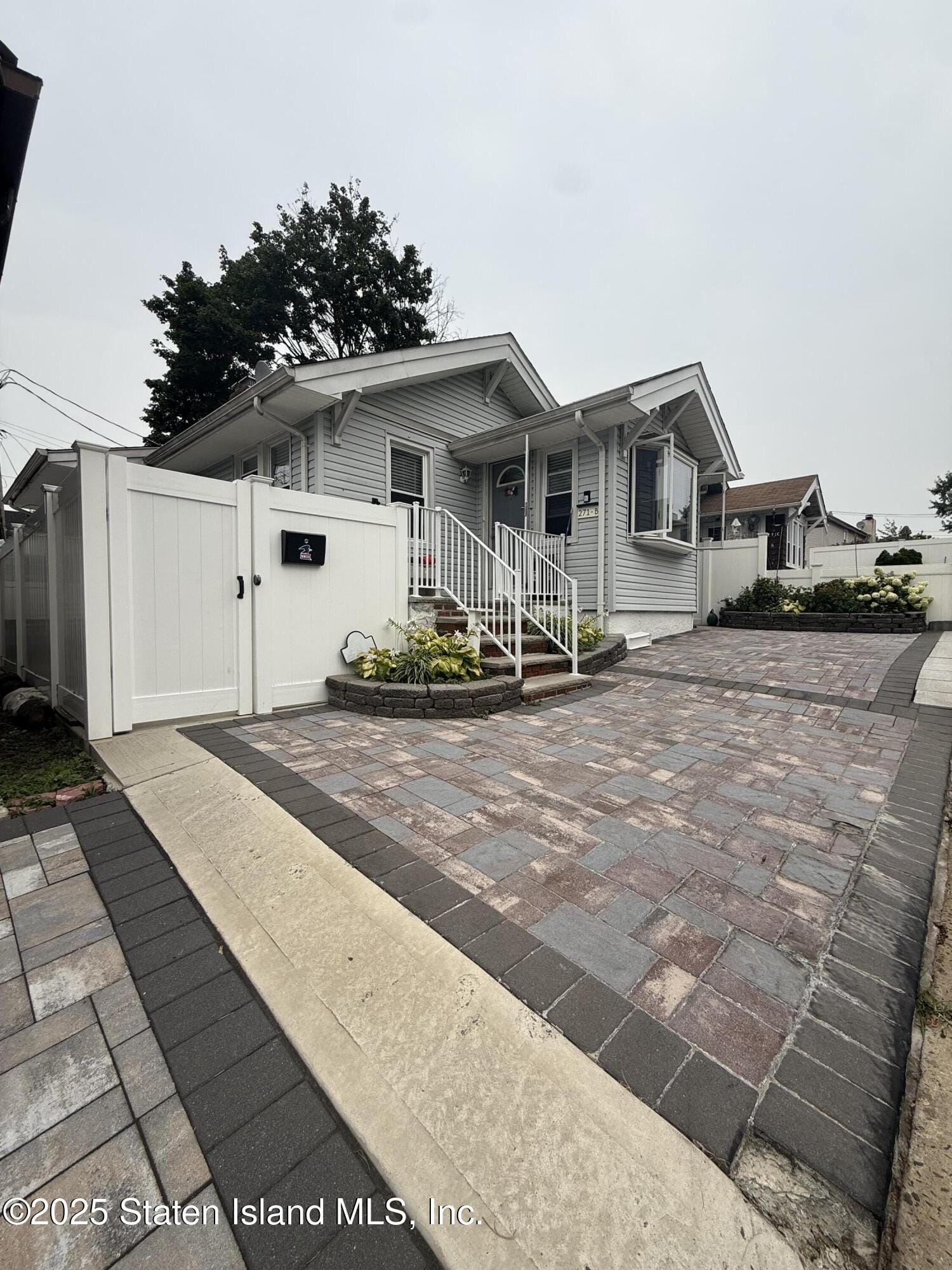 271 Nelson Avenue B Image 1