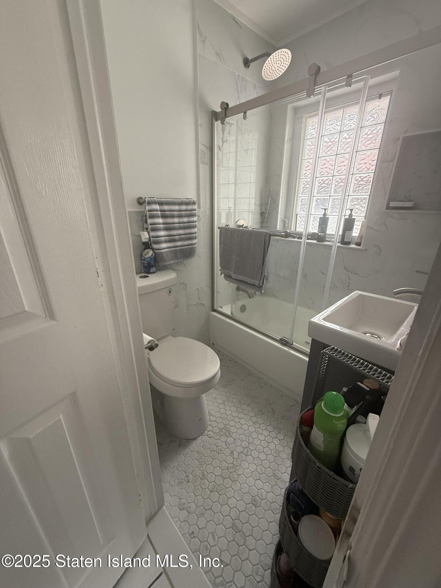 271 Nelson Avenue B Image 5