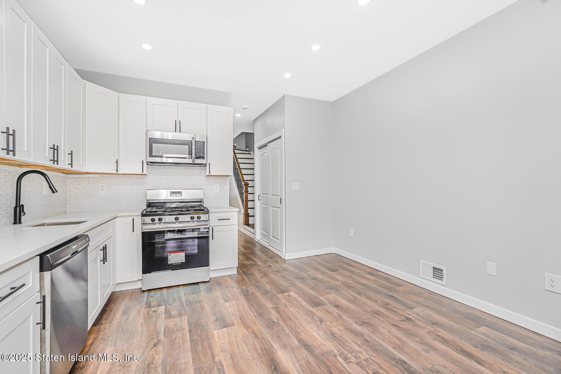 285 Nicholas Avenue, Staten Island, NY, 10302 image 18