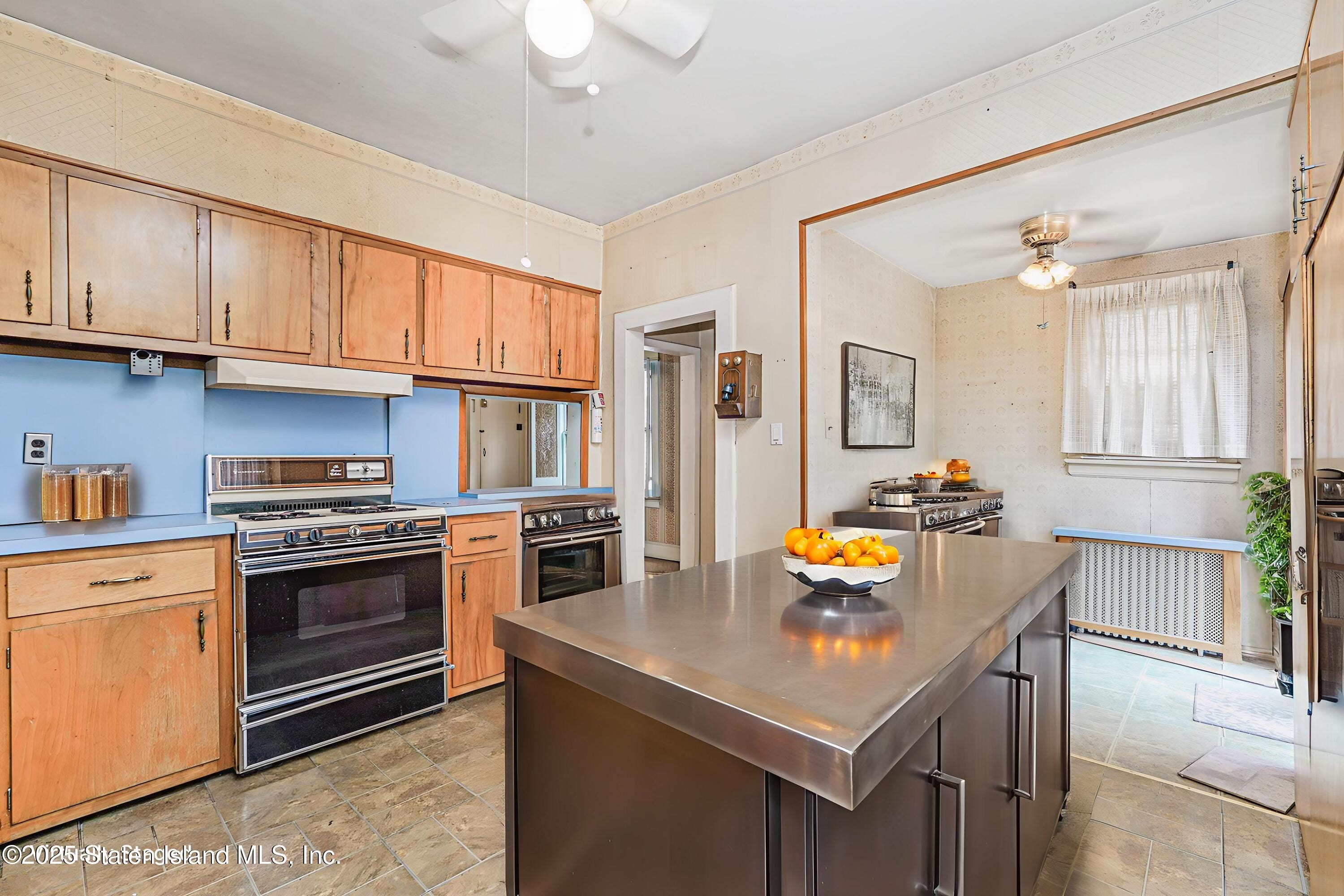 1594 Castleton Avenue, Staten Island, NY, 10302 image 16