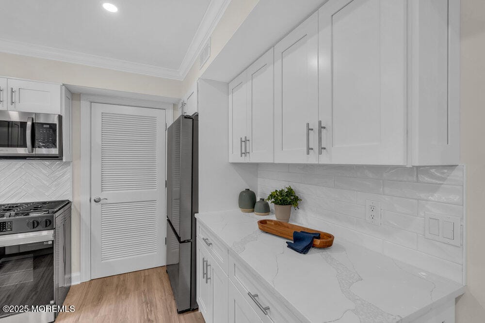 8 Imperia Place, Aberdeen, NJ, 07747 image 24